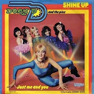 Rivierenland Radio speelt nu `Shine Up` van Doris D. & The Pins