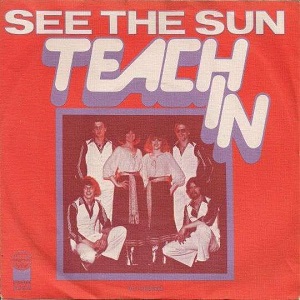 Cover `See The Sun` van Teach In