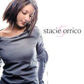 Rivierenland Radio speelt nu `Stuck` van Stacie Orrico