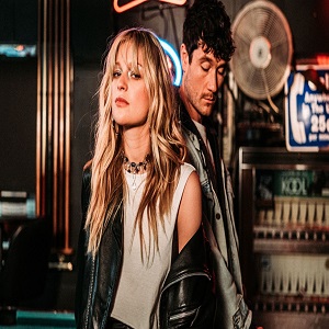 Cover `Liar Liar` van Dylan & Bastille