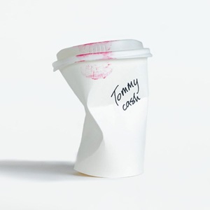 Rivierenland Radio speelt nu `Espresso Macchiato` van Tommy Cash