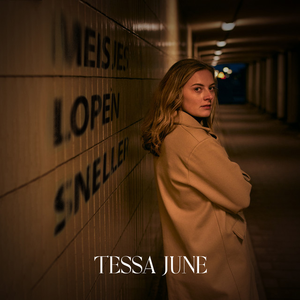 Cover `Achterbank` van Tessa June