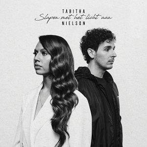 Cover `Slapen Met Het Licht aan` van Tabitha & Nielson